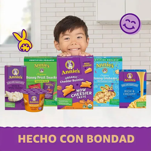 Vista 6 de Galletas saladas horneadas Annie's Organic White Cheddar Squares, hechas con queso real, 7.5 oz