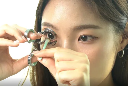 Vista 3 de Korea Lens Eye OPener-Contact Lens Ayudas para lentes de contacto que incluso los principiantes pueden usar fácil y convenientemente, incluye