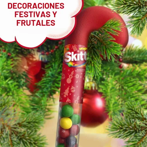 Vista 5 de SKITTLES Regalo original de bastón de caramelo masticable de Navidad, 2.6 onzas