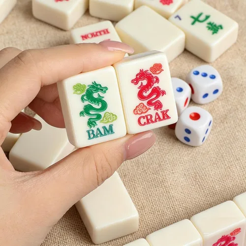 Vista 6 de Juego de 162 azulejos blancos americanos Mahjong y bolsa de almacenamiento