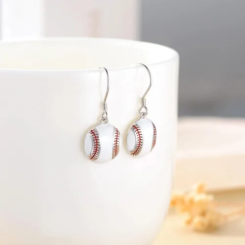 Vista 4 de Aretes deportivos de plata de ley para béisbol, fútbol, voleibol, tenis, baloncesto, aretes colgantes de media bola, aretes de atletas, aretes