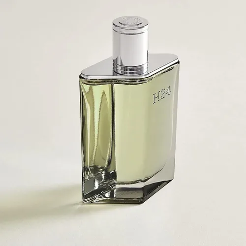 Vista 2 de HERMÉS H24 Eau De Parfum Rifillable Spray para hombres, 3.4 onzas (Nuevo 2023)