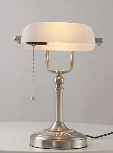 Vista 2 de Lámpara de escritorio Newrays de cristal blanco satinado con interruptor de cadena y enchufe en el soporte, base de níquel arena Interruptor
