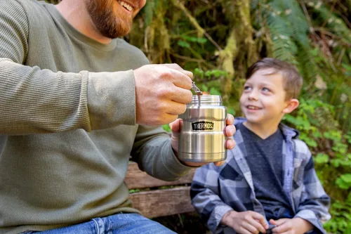 Vista 9 de THERMOS Stainless King Tarro de alimentos aislado al vacío con cuchara, 16 onzas, verde militar