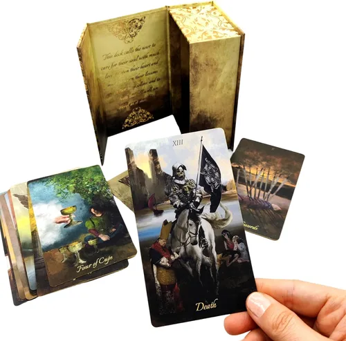 Vista 6 de La Muci Tarot barroco de lámina dorada - Baraja de 78 cartas con guía para principiantes, bordes dorados y obras de arte únicas