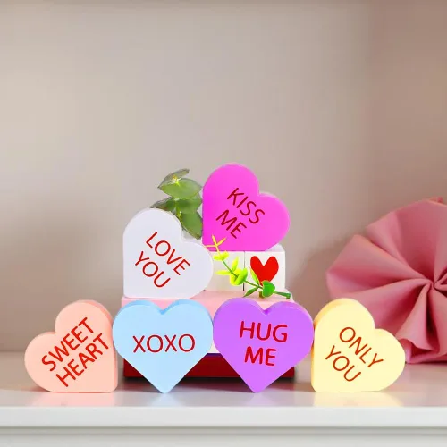 Vista 5 de Decoración del Día de San Valentín, 6 Letreros de Corazón de Madera con Doble Impresión para el Hogar, Mesa, Bandeja Escalonada, Repisa de Chimenea