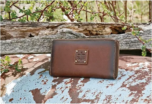 Vista 3 de STS Ranchwear Cartera de piel con cremallera alrededor de la baronesa para mujer, Marrón, La Baronesa Bi-fold Zip-wallet