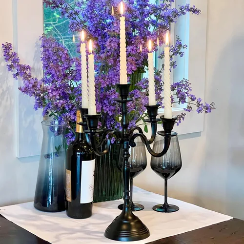 Vista 3 de Hamptons - Candelabro de cinco velas, acabado negro rústico, estilo granja