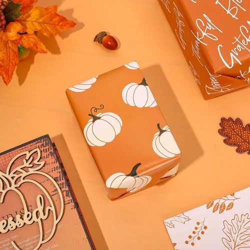 Vista 4 de Whaline 12 hojas de papel de regalo de otoño, hojas de otoño, calabaza, cuadros, papel de regalo de 4 estilos, color naranja y blanco, papel