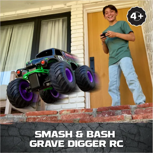 Vista 2 de Monster Jam, Vehículo oficial de Smash & Bash Grave Digger con control remoto para interiores y exteriores, camión monstruo reparable a escala 1:15