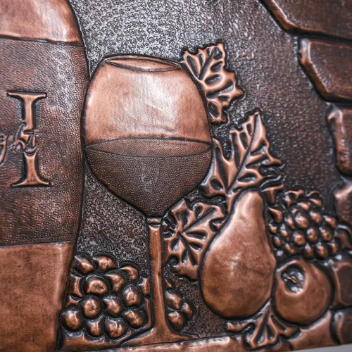 Vista 3 de Protector contra salpicaduras de cocina, botella de vino y vidrio, diseño de uvas y peras), panel de cobre personalizado, azulejos de cobre hechos a