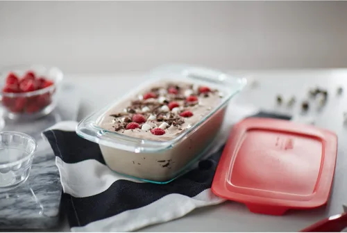 Vista 2 de Pyrex Easy Grab - Molde para pan de vidrio de 1.5 cuartos con tapa, bandeja para hornear de vidrio templado con asas grandes, no tóxico, tapa sin