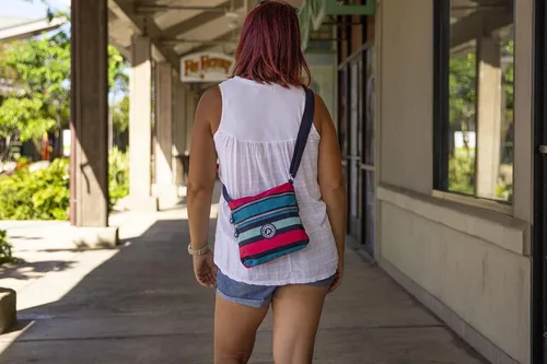 Vista 4 de AOCINA Bolsos cruzados de nailon para mujer, con múltiples bolsillos, bolso cruzado pequeño, ligero, de viaje, para teléfono, bolsos de hombro