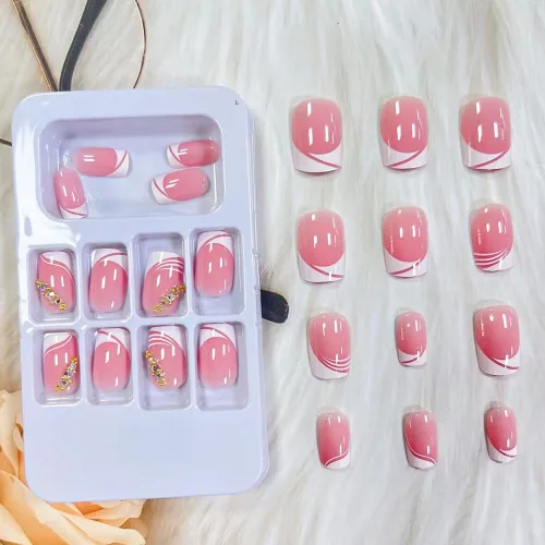 Vista 7 de LPOODDNU Uñas postizas cortas de punta francesa a presión, uñas postizas cuadradas, uñas acrílicas rosas con diamantes de imitación, puntas de uñas