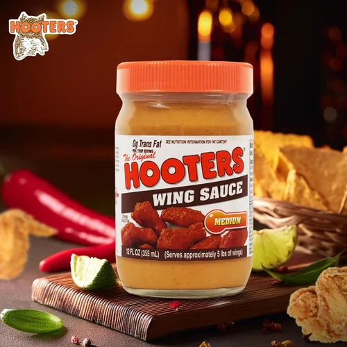 Vista 3 de La Salsa de Ala Media de The Original Hooters - Sabor Versátil de Calidad de Restaurante - Ideal para Alas de Pollo, Costillas y Mariscos