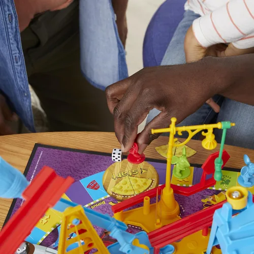 Vista 8 de Hasbro Gaming Juego de Mesa Mouse Trap para Niños de 6 Años en Adelante, Juego Clásico para 2-4 Jugadores, con Configuración más Fácil que