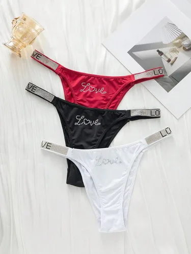 Vista 4 de GORGLITTER Bragas de tanga de 3 piezas para mujer, con estampado de letras y diamantes de imitación, ropa interior de tiro bajo