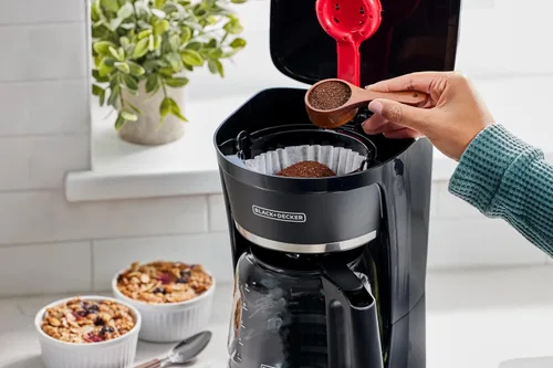 Vista 10 de BLACK+DECKER Cafetera programable de 12 tazas*, color negro