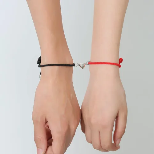 Vista 4 de GIEIWIW Pinky Promise Distance Matching Bracelets Friendship Couple Magnetic Bracelet Adjustable Cord Heart Bracelet For Graduation Valentine's Day