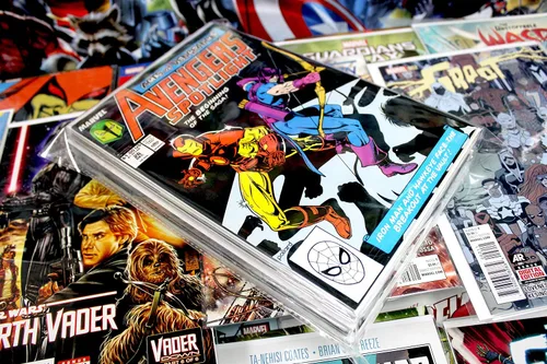 Vista 8 de Paquete de Regalo de Libros de Cómics Premium - Colección de 24 - SOLO MARVEL - Bolsa de Ataque de Cómics de Superhéroes
