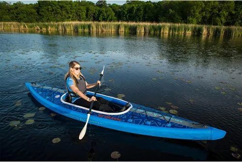 Vista 8 de Advanced Elements - Kayak inflable AirVolution™, con bolsa de ruedas y bomba