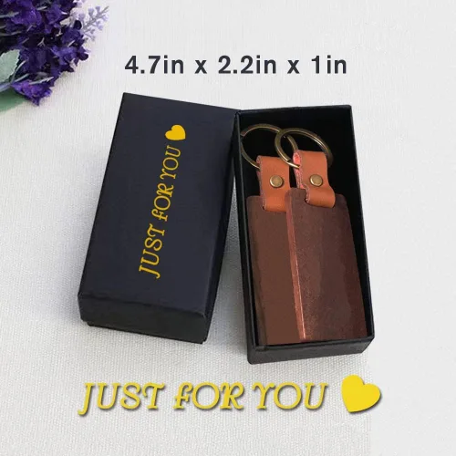 Vista 6 de Seaury Kareen 2 llaveros de madera grabados con texto en inglés "Love You Most Love", regalo de novio, regalo de cumpleaños, llavero para casa