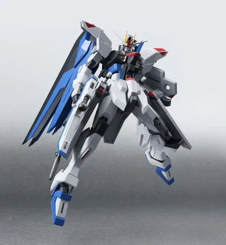 Vista 7 de TAMASHII NATIONS Bandai Robot Spirits Freedom Gundam Seed Figura de acción