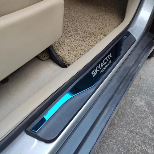 Vista 7 de Accesorios para automóvil Protector de umbral de puerta, para Mazda 3, 6, CX-30, CX-5, placa de protección de umbral de protección contra rozaduras