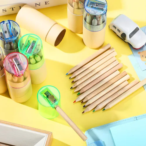 Vista 4 de Fulmoon Paquete de 100 mini lápices de colores con sacapuntas, recuerdos de fiesta de aula a granel, juegos de crayones portátiles para dibujar