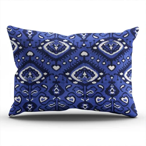 Vista 45 de Fundas de almohada decorativas Ikat con patrón de diamante en rojo y crema, cojín personalizable rectangular, tamaño 12 x 16 pulgadas, funda