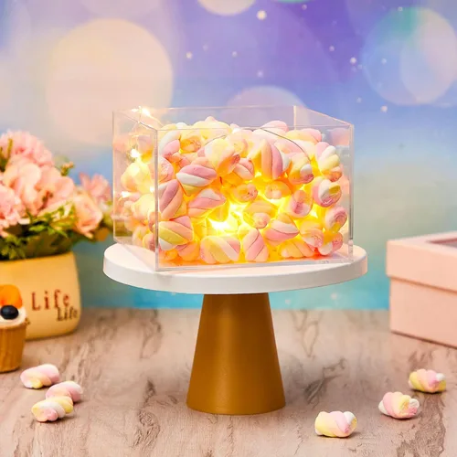 Vista 6 de Sintuff 3 soportes cuadrados de acrílico para tartas, 3 niveles, transparente, rellenable, con cadena de luces LED, soporte para cupcakes con tapa