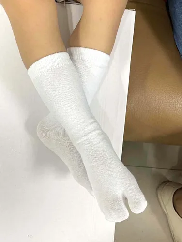 Vista 8 de 2 pares de calcetines de algodón con dos dedos grandes Tabi para niños y niñas de 3 a 8 años