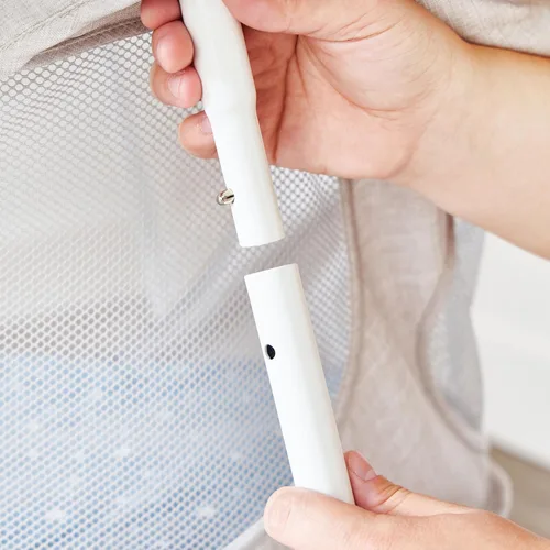 Vista 7 de Regalo Baby Basics - Moisés infantil con toldo, marca galardonada, plegado rápido y fácil de instalar, almohadilla extraíble, malla transparente