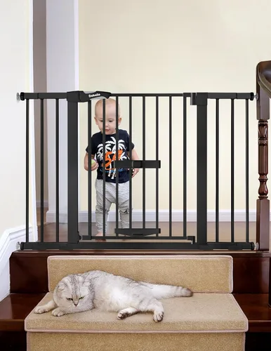 Vista 8 de BABELIO Nueva Versión Puerta de Bebé con Puerta para Gatos Ajustable, Puerta de Mascotas de Metal de 29-40" para Escaleras y Puertas, Montaje a Negro