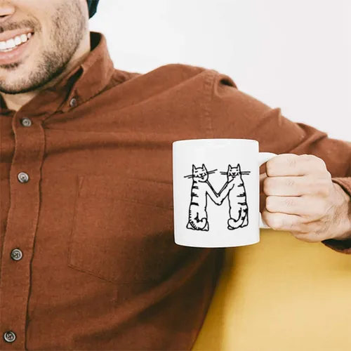Vista 4 de M Cats - Taza de cerámica personalizada con monograma inicial con letra M, 11 onzas