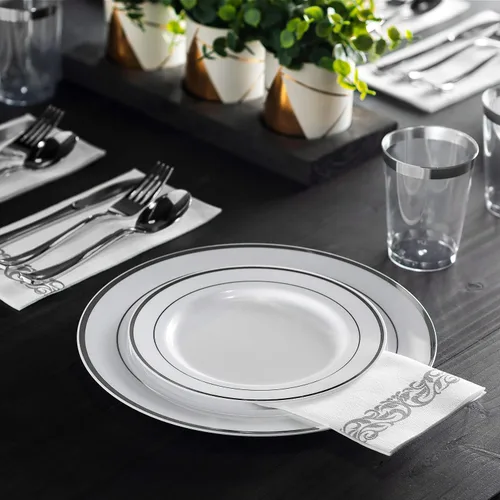 Vista 4 de Munfix Juego de 100 platos de plástico plateado, 50 piezas de cena de 10.25 pulgadas y 50 platos de postre de plástico de 7.5 pulgadas, elegantes