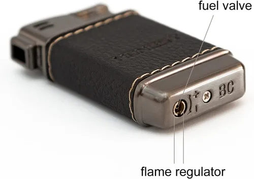 Vista 3 de Encendedor de tubo pequeño de cuero suave llama interior butano recargable (sin gas) (negro)