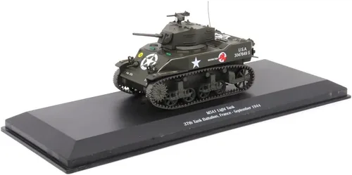 Vista 3 de M5A1 Light Tank - Batallón de tanque 37 - Francia septiembre de 1944 escala 143