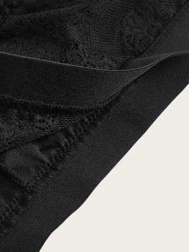 Vista 3 de OYOANGLE Sujetador sin aros de encaje floral de talla grande para mujer, con cuello en V, cobertura completa