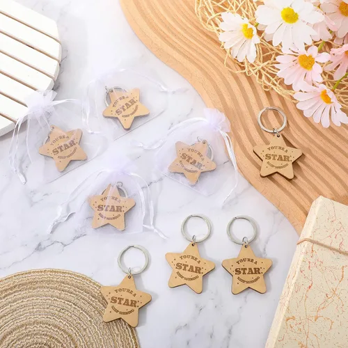 Vista 3 de 25 juegos de llaveros de estrella para regalos de graduación, llavero inspirador de madera para clase de 2023, llaveros de madera motivacionales