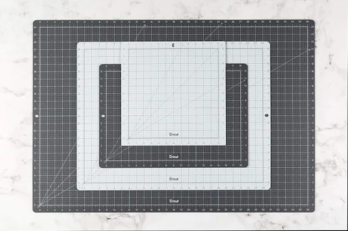 Vista 7 de Cricut Alfombrilla de corte autorreparable – Alfombrilla para uso con cuchillo TrueControl, cortador giratorio, cuchillo de manualidades, cuchillo