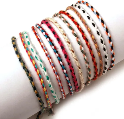 Vista 5 de MYANAIL Juego de pulseras coloridas de cuerda trenzada para adolescentes, niñas, mujeres, joyería de amistad, alambre retráctil, juego de pulseras