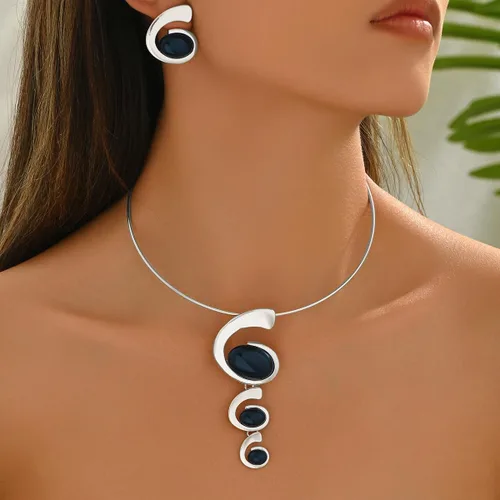 Vista 2 de Juego de joyas de oro grueso para mujer, collar vintage y aretes con dije ovalado en espiral grueso, juego de collar y aretes, joyería vintage