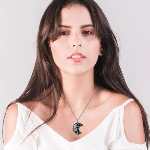 Vista 3 de MAIBAOTA Collar de cristal curativo, collar de luna creciente envuelta en alambre de árbol de vida, collar con colgante de piedra natural de reiki