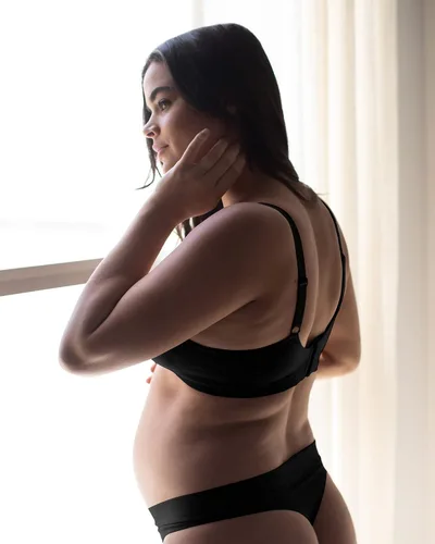 Vista 6 de Kindred Bravely Bragas de maternidad Tanga de maternidad Under the Bump paquete de 2