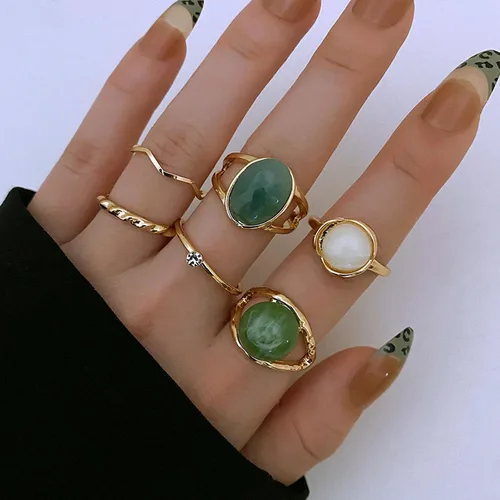 Vista 4 de Juego de 6 anillos de diamantes de imitación dorados y verdes para mujer, anillo de piedra preciosa natural, anillo de buena suerte, anillos verdes