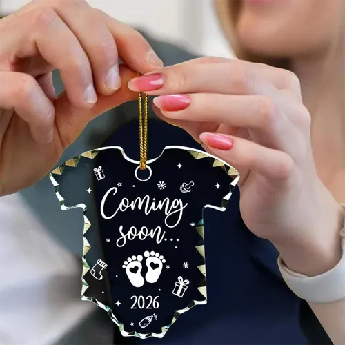 Vista 5 de Jesuspirit Adorno de bebé esperando 2025 – Regalos para futuros padres, padres que esperan ser regalos únicos 2025 – Adorno de Navidad de cristal