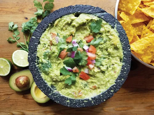 Vista 5 de RSVP International Molcajete mexicano auténtico, 8.5 x 5 pulgadas, piedra volcánica natural