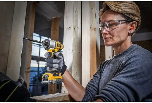 Vista 4 de DEWALT KIT CONDUCTOR DE IMPACTO SIN CEPILLO 20V