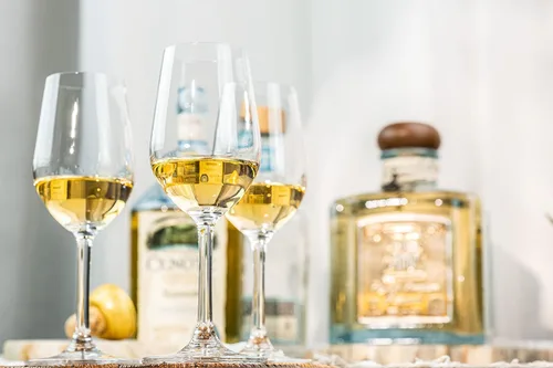 Vista 8 de Vasos para degustar y beber tequila Colección de cristalería de tequila Juego de 4 Copitas de cristal de 5.5 onzas para beber blanco